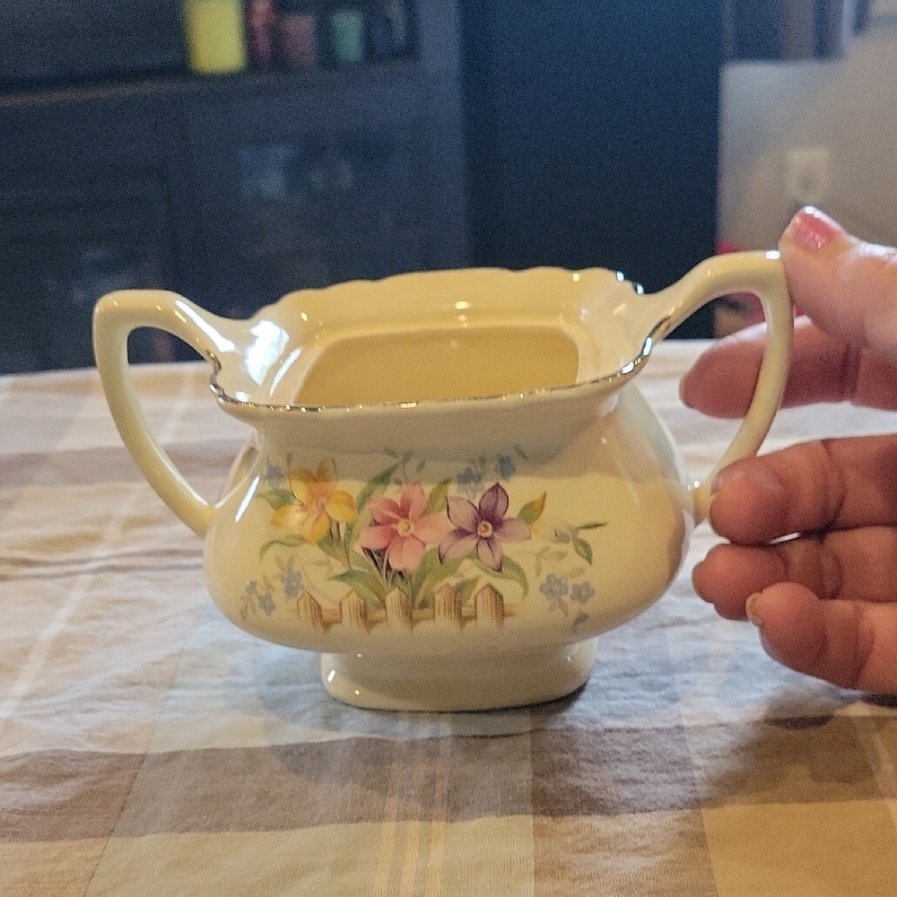 Vintage Lido Sugar/ Multi- Purpose Bowl with Handles,euc